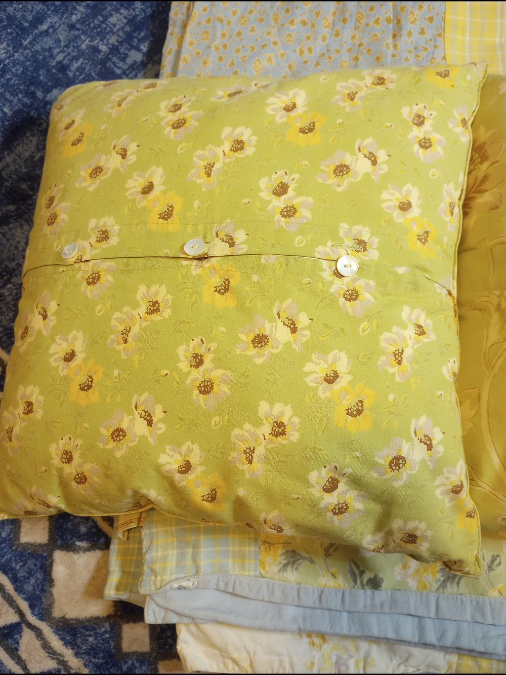 April Cornell  2000 Yellow Floral Pillow Shams and Quilted Blanket Vintage